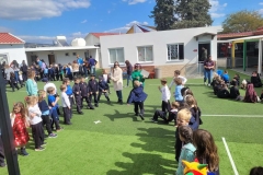 Celebrating-Tsiknopempti-30