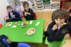 Celebrating-Tsiknopempti-33